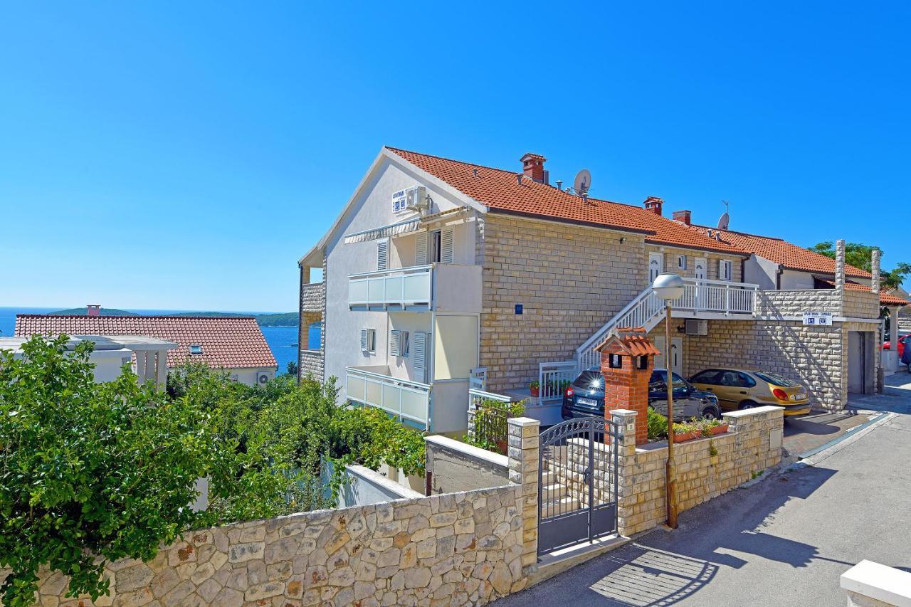 Apartments Tamara Hvar Town Luaran gambar